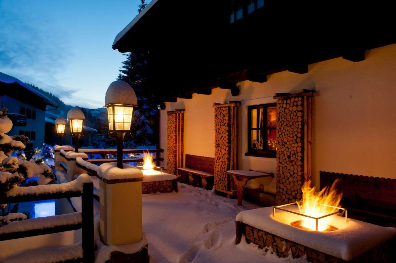 House Of Huetter - Wachtelhof & Spa Maria Alm am Steinernen Meer Exteriör bild